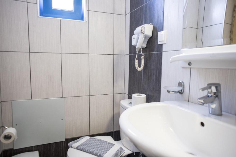 Agios Pavlos Hotel Екстер'єр фото